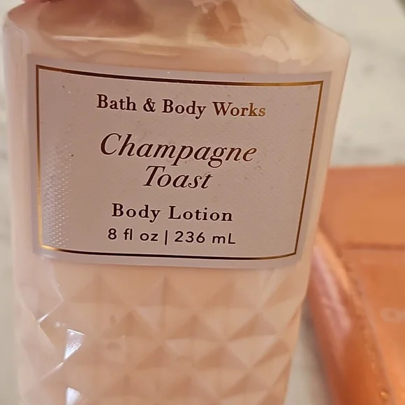 Bath & Body Works Lotion and Cream - Picture 2 of 3